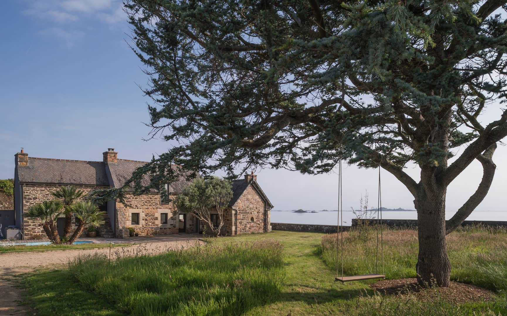 La Villa Mona à Paimpol, un aménagement design face à la mer